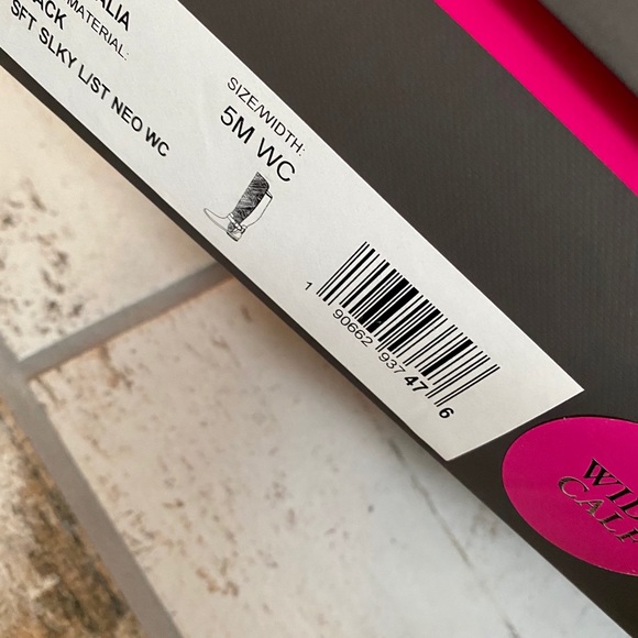 Vince Camuto blk boot - Picture 7 of 8